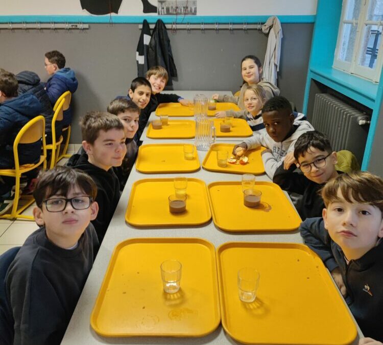 Visite du collège de Créhen